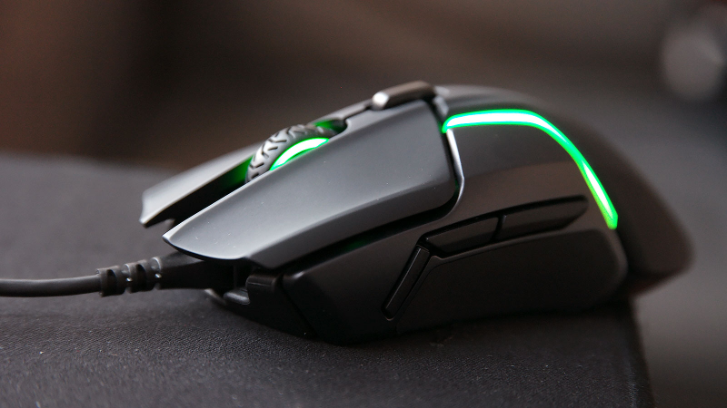 Admittedly, my hands are on the small side, but for me the button in front can be hard to press.